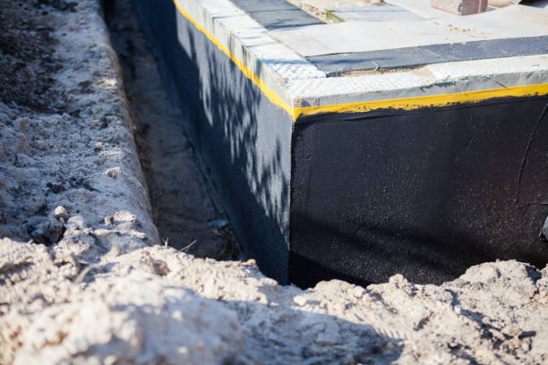 Flood containment and hydraulic sealing in Port Washington, WI